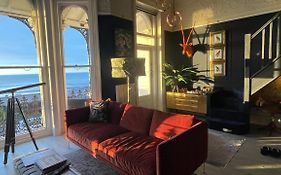 The Regency Studio - Stunning Seaview